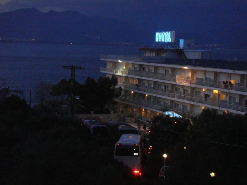 Hôtel Rodini Beach à Psathópirgos Extérieur photo